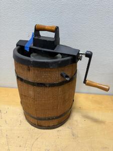 Manual Hand-Crank Ice Cream Maker &ndash; ~2 Quart, Wooden Barrel, Metal Canister, Vintage Style