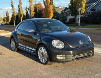 2013 VOLKSWAGEN BEETLE - PADDLE SHIFTERS!