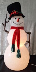 (1) Vintage Light Up Melted Popcorn Snowman Indoor/Outdoor Christmas Decoration 32" Tall