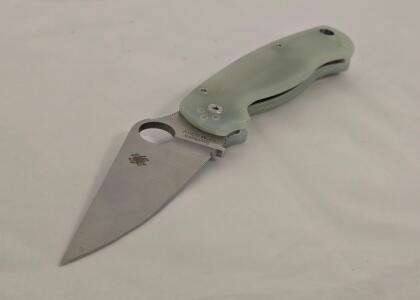 Spyderco Paramilitary 2 CPM S30V, Jade G-10, Compression Lock, 3.44" Plain Edge Blade
