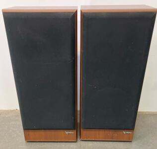 (2)Vintage Infinity Floor-Standing Speakers With Dual 10" Woofers And EMIT Tweeters 40&rdquo; Tall