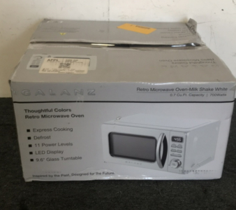 Galanz Retro Style 700 Watt Microwave