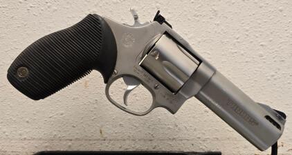 Taurus Tracker .44 Magnum Revolver, 4" Barrel, Stainless, Ported, 5-Round, Serial AU532477