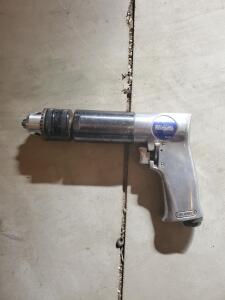 (OFFSITE)Central Pneumatic Professional 1/2" Reversible Air Drill, 90 PSI, Model 46721, Taiwan