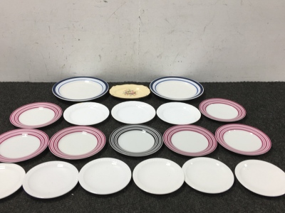 (19) Assorted Glass Plates