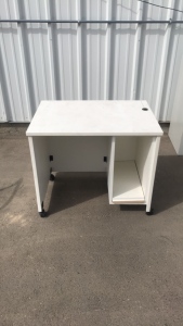 White Office Desk With Wheels