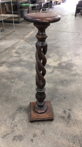 Pedestal (Wood Varnished)