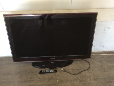 Samsung Flat Screen TV