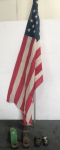 (1) 3’ x 4, American Flag (2) Ball Hitch Recievers