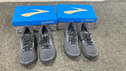 (2) Pairs of Brooke shoes