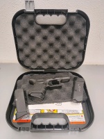 Glock 27 .40 Semi Auto Pistol -- VDD367