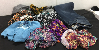 (8) Lularoe Shirts and a Pair of Jeans