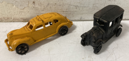 (2) Vintage Cast Iron Toy Cars