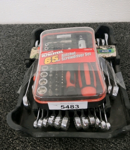 32 Piece Pittsburgh Wrench Set & Ratchet/Screw Driver Set