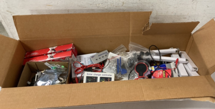 Assorted Electronic Items