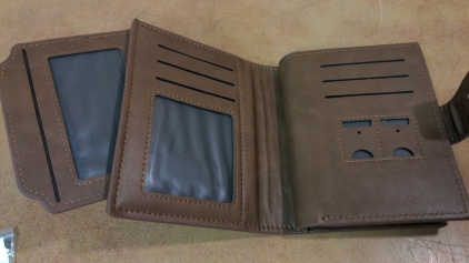 NEW CarrKen Women's Leather Wallet