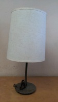 28" 3way Table Lamp