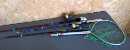 (3) Fishing Rods & Reels w/Landing Net