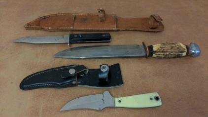 Sportsman's Knives w/Leather Sheaths