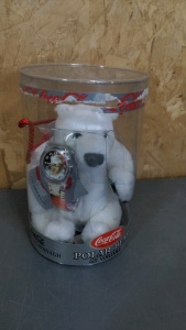 Vintage '99 Coca-Cola Christmas Polar Bear & Watch