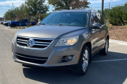 2009 Volkswagen Tiguan - 117K Miles - AWD!