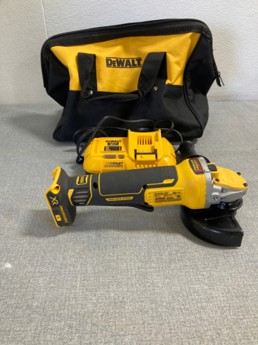 Dewalt DCG415 4.5” Angle Grinder 20v Max (tool, Charger and bag only ...