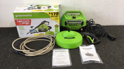 Greenworks Portable Electric Pressure Washer Kit