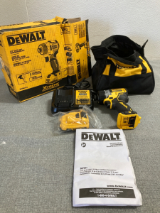 Dewalt DCF601F2 1/4” Impact Driver Kit (tool, battery, charger, bag)