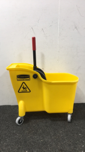 Rubbermaid Mop Bucket