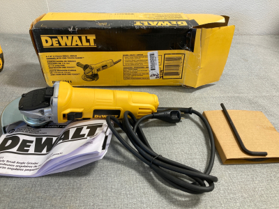 Dewalt DWE4011 Small Angle Grinder w/ One Touch Guard