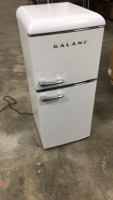 Galanz Retro Mini Fridge