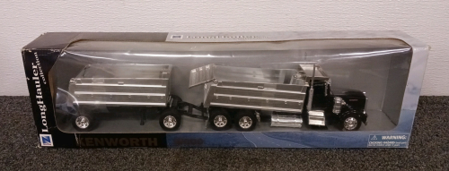 NewRay LongHauler Collection Kenworth W900 Model Truck