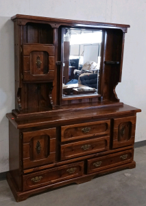 2-Piece Elegant Hutch Buffet