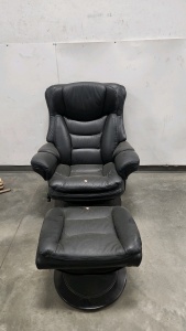 Swivel Chair W/ Ottoman