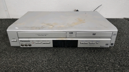 Panasonic DVD/VHS Player