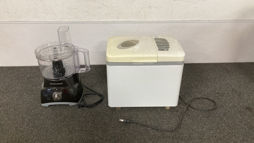 Toastmaster Automatic Breadmaker & Hamilton Beach Blender