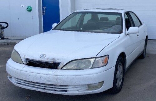 1997 Lexus ES300 - Sunroof!