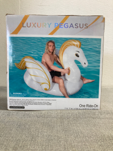 Luxury Pegasus One Ride-On Floatie