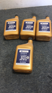 (4) Quarts Of Subaru Professional Synthetic Motor oil SAE 5w-30