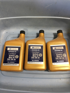 (3) Quarts Of Subaru Professional Synthetic Motor oil SAE 5w-30