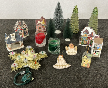 (16) Assorted Christmas Decorations