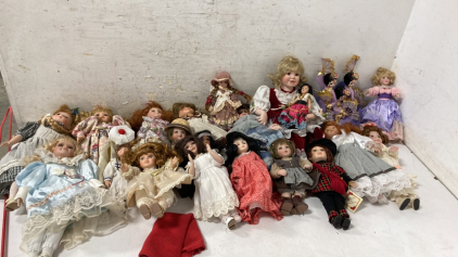 (21) Porcelain dolls