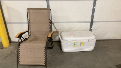 Igloo 100 QT Cooler & A Lounge Chair