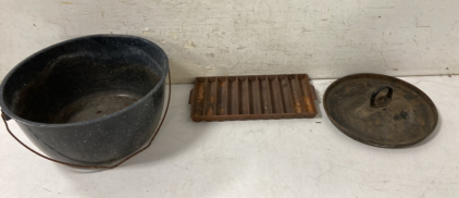 Cast Iron Cookware & Hanging Camp Pot