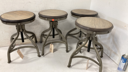 (4) Stools