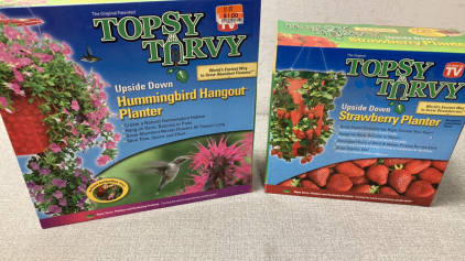 Topsy Turvy &lsquo;hummingbird hangout planter&rsquo; and strawberry planter