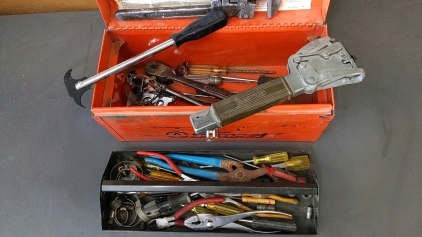 16" Toolbox w/Assorted Hand Tools