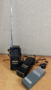 Vintage Midland Triumph 10 Walkie-Talkies