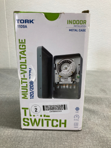 Tork 1109A multi-voltage 120/208-277v Time Switch