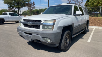 2004 Chevrolet Avalanche - 4x4!